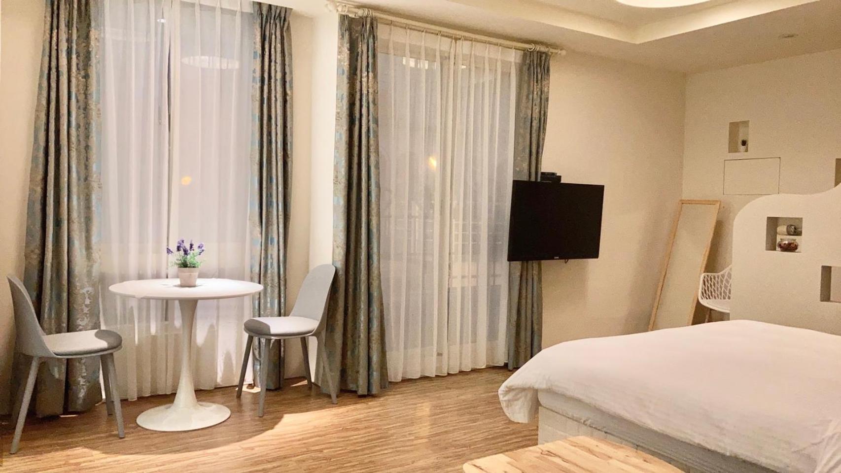 הואליין סיטי Honey B&B חדר תמונה